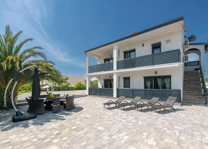 Lili Near The Appartement *