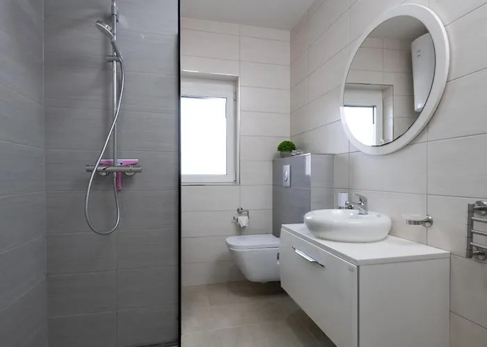 Lili Near The * Poreč